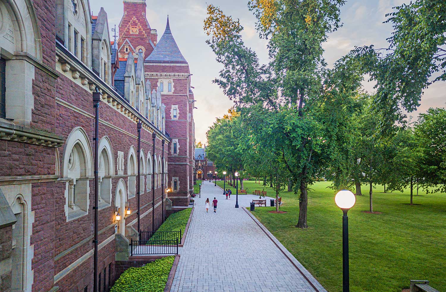 Trinity College Welcomes Class Of 2026 And New Students To Community 